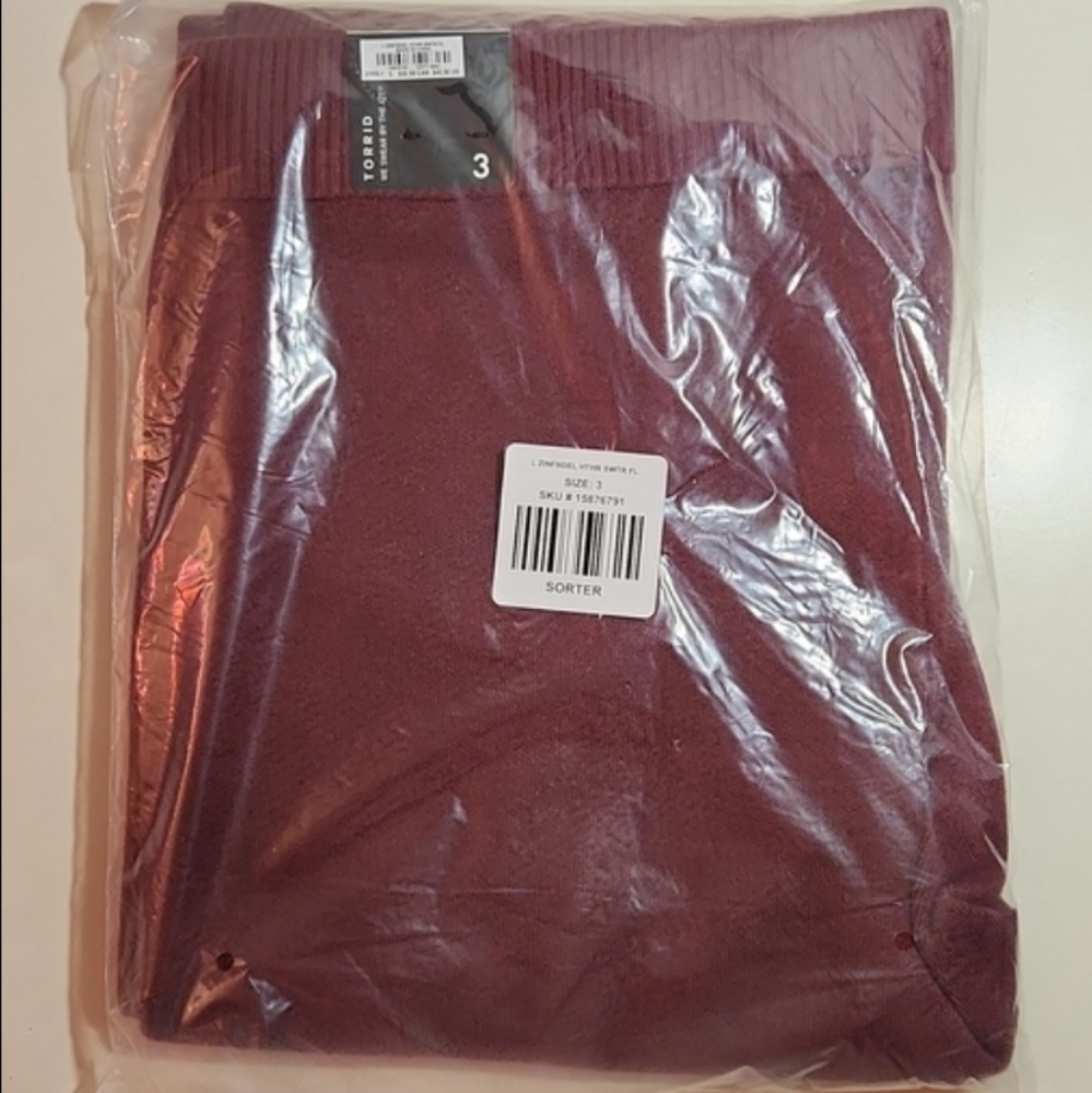 ❤NWT TORRID WINTER SWEATER LEGGING - WINE COLOR - PLUS SIZE - Picture 11 of 15